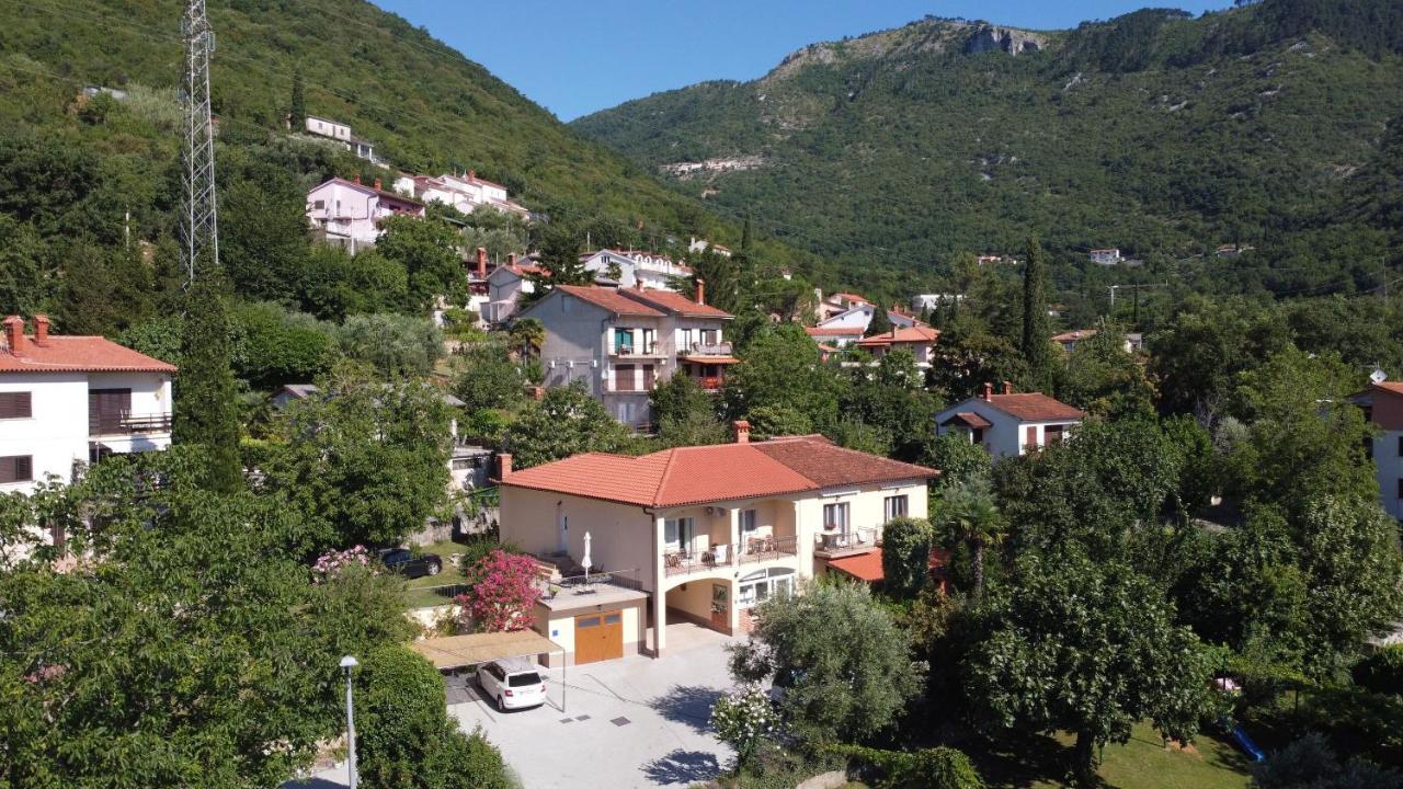 Apartments Branka Moscenicka Draga Bagian luar foto