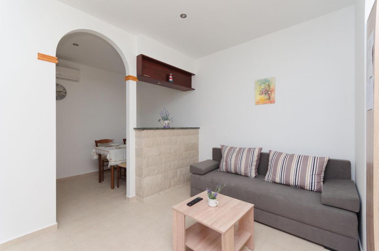 Apartments Branka Moscenicka Draga Bagian luar foto