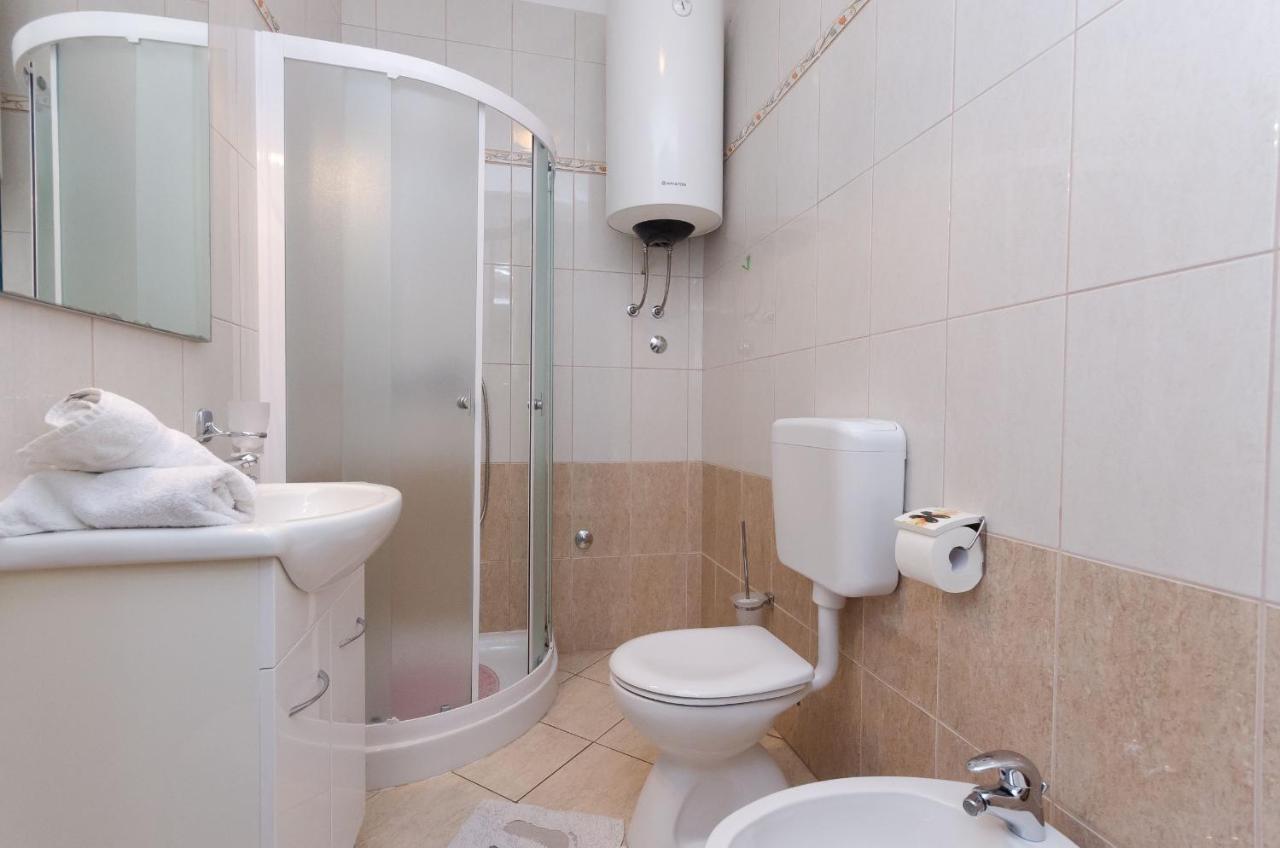 Apartments Branka Moscenicka Draga Bagian luar foto