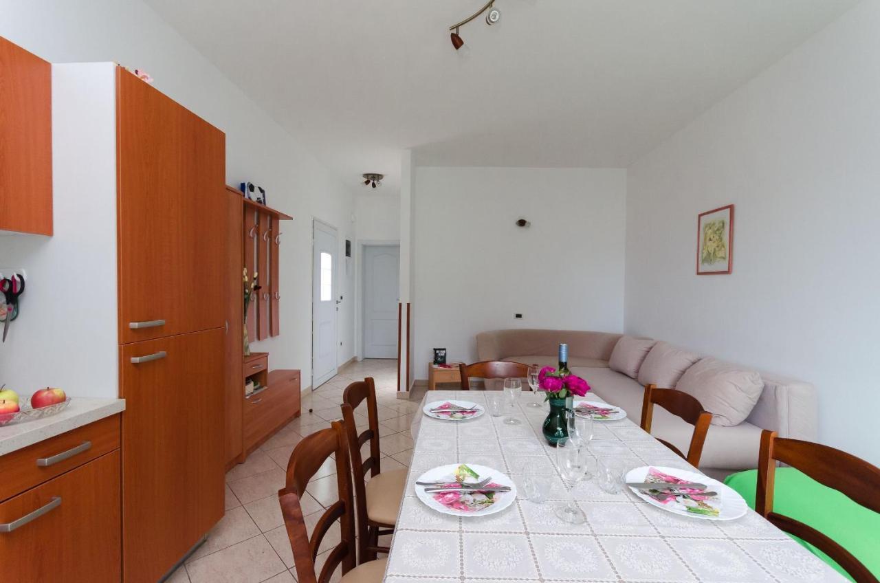 Apartments Branka Moscenicka Draga Bagian luar foto