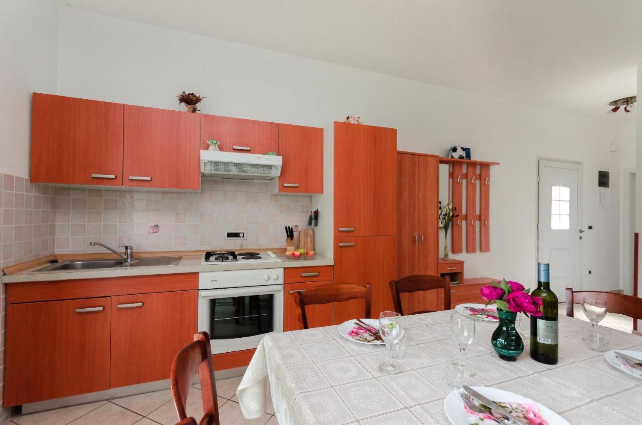 Apartments Branka Moscenicka Draga Bagian luar foto