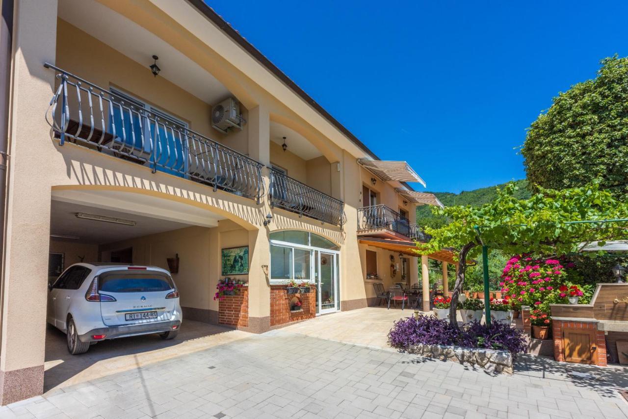 Apartments Branka Moscenicka Draga Bagian luar foto