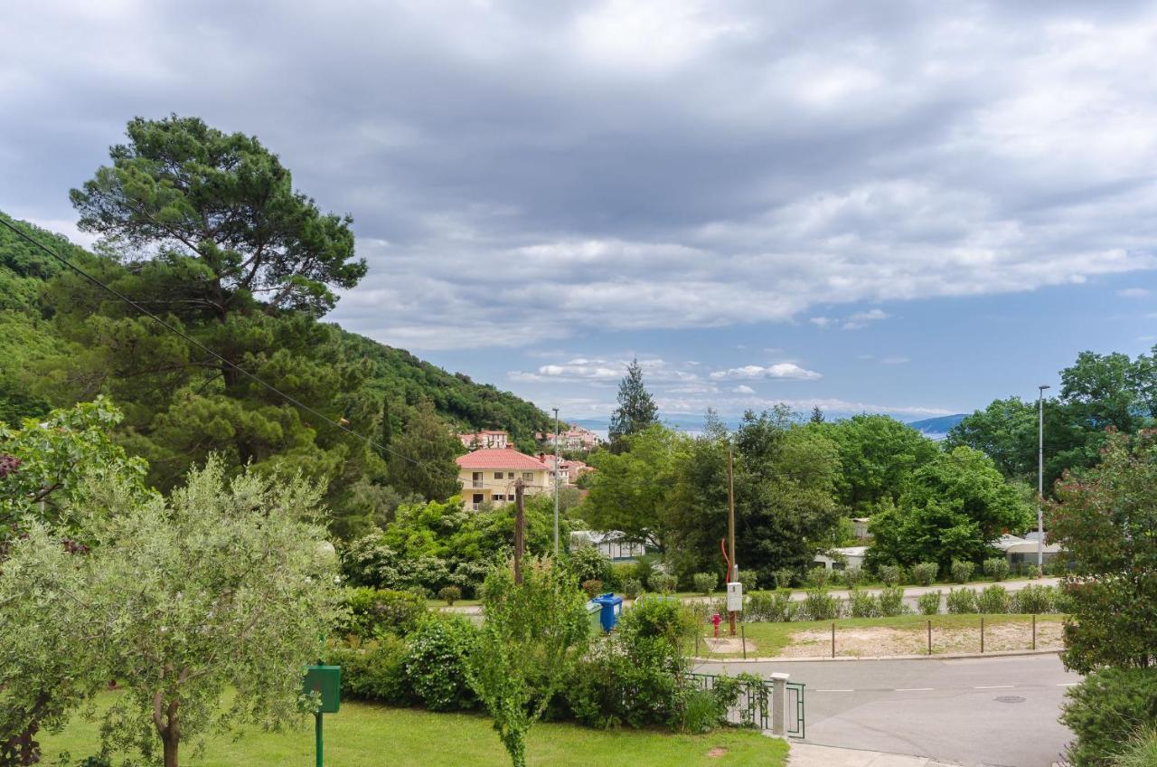 Apartments Branka Moscenicka Draga Bagian luar foto