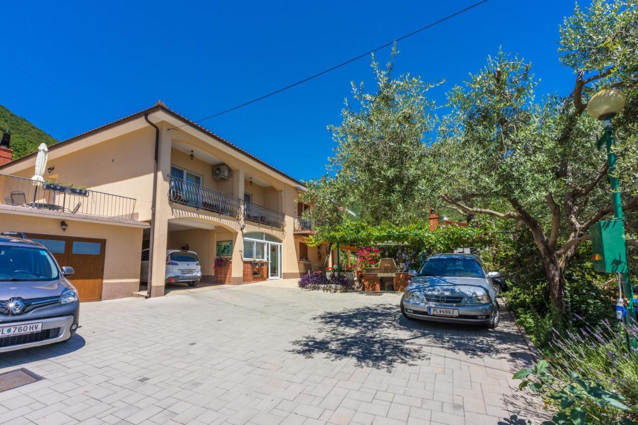 Apartments Branka Moscenicka Draga Bagian luar foto